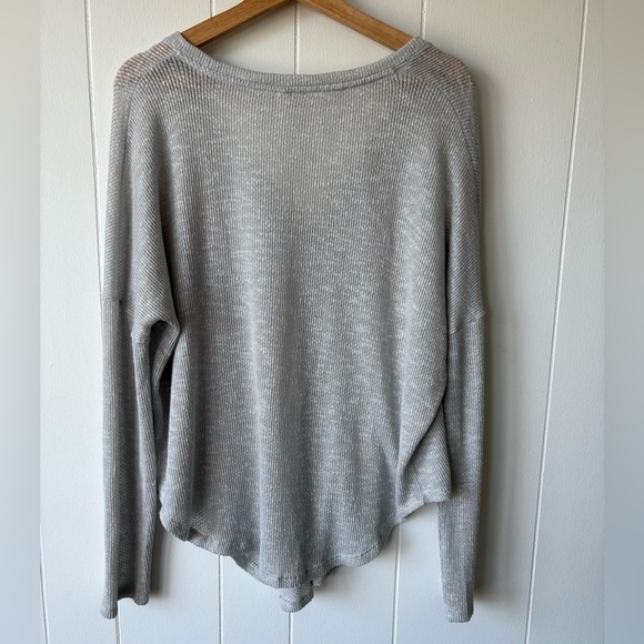 Babaton / Aritzia Taurus Grey Waffle Button Down Shirt | Medium - Picture 7 of 10